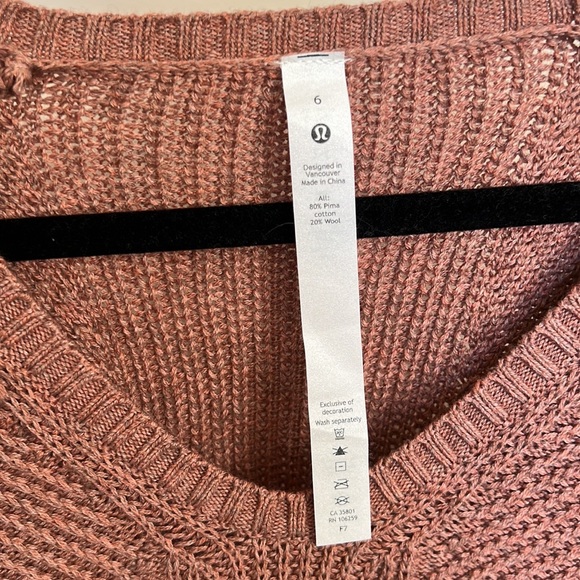 Lululemon Knit Blend Textured Pullover - Dusty Rose - Size 6 - Cotton & Wool - Picture 3 of 4